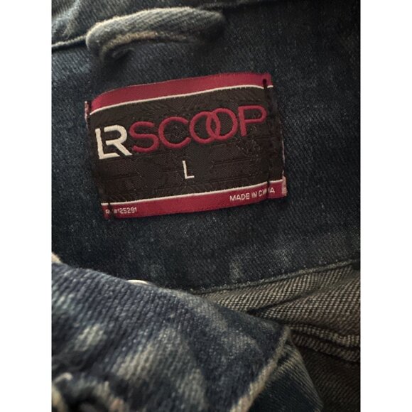 LR Scoop Jean Jacket Acid Wash Textured Viscose Logo Button Up Size Large - Picture 9 of 10